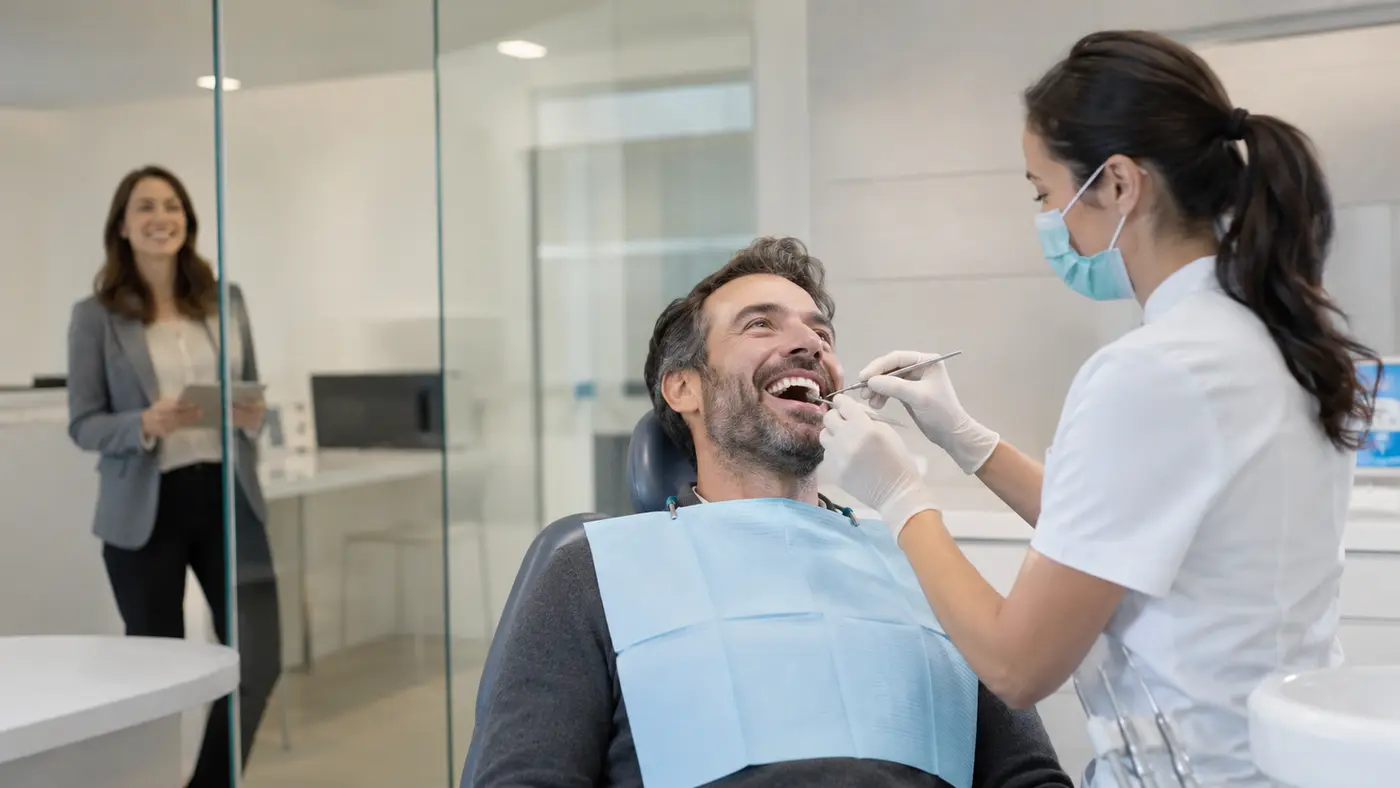 Adeslas Negocios y Dental: imagen exclusiva relacionada con sus coberturas